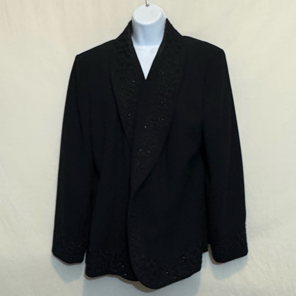 B-197 Executive Collection PLUS SIZE 18W‎ Black Beaded Lined Blazer Suit Javket